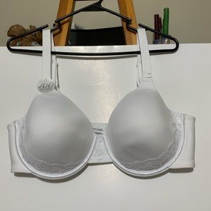 White 40D Vanity Fair Bra